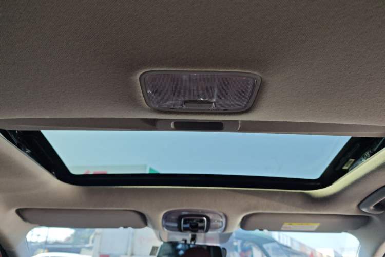 Used Hyundai Elantra 2022 1.5L CVT GLX Elite Edition Headliner