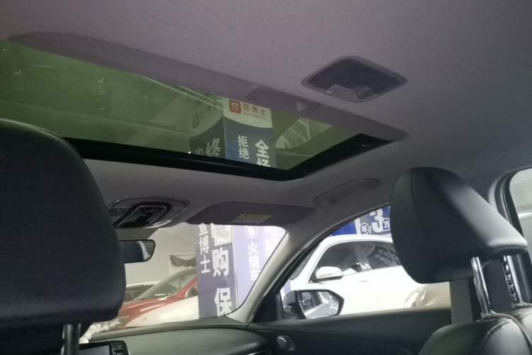 Used Hyundai Elantra 2022 1.5L CVT GLX Elite Edition Headliner