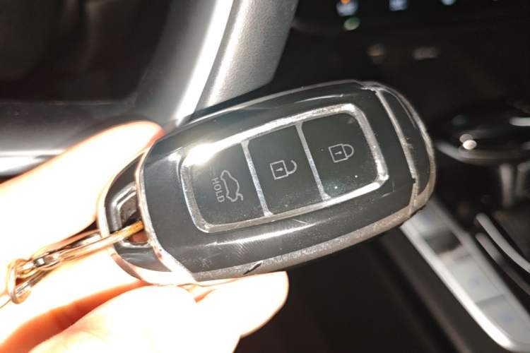 Used Hyundai Elantra 2022 1.5L CVT 20th Anniversary Edition Interior 1