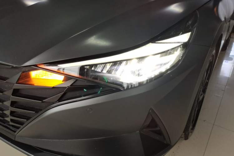 Used Hyundai Elantra 2022 1.5L CVT 20th Anniversary Edition Left Front Headlight