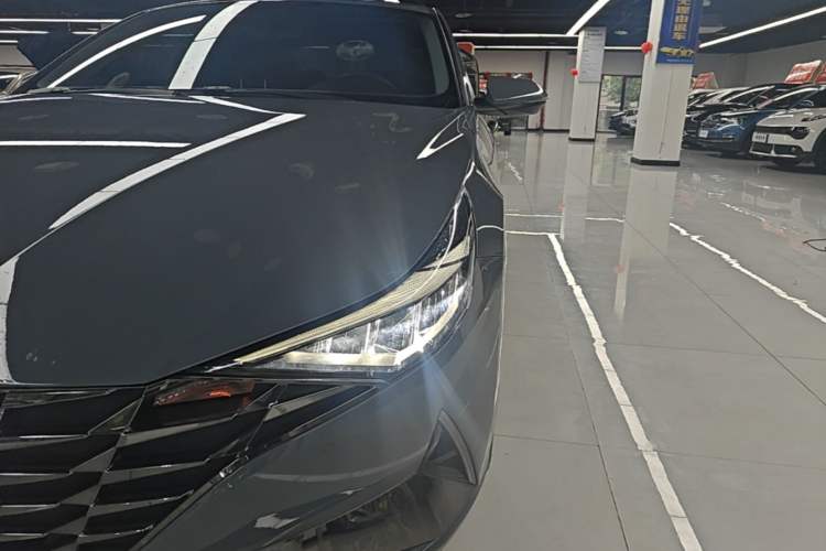 Used Hyundai Elantra 2022 1.5L CVT GLX Elite Edition Left Front Headlight