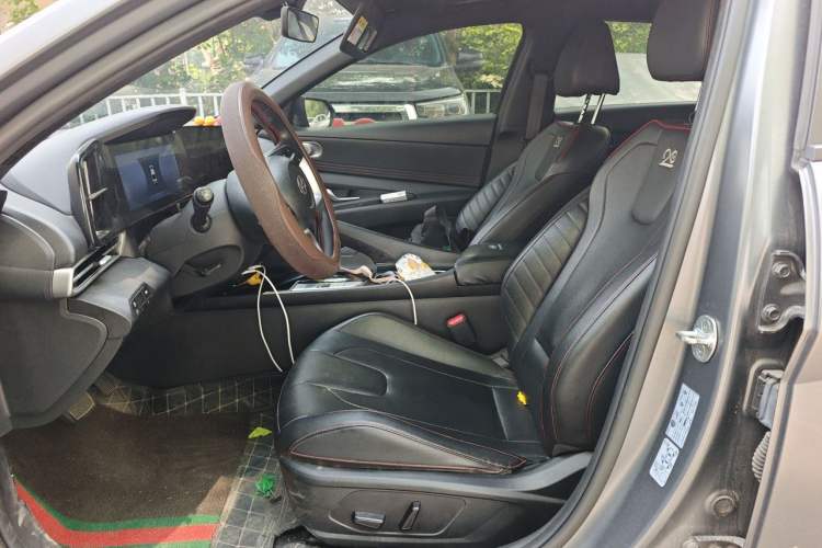 Used Hyundai Elantra 2022 1.5L CVT 20th Anniversary Edition Left Front Seat