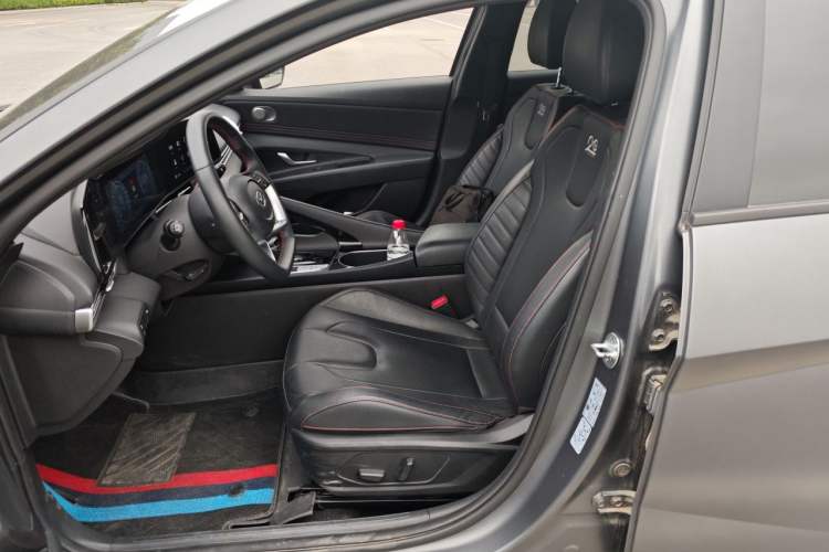 Used Hyundai Elantra 2022 1.5L CVT 20th Anniversary Edition Left Front Seat