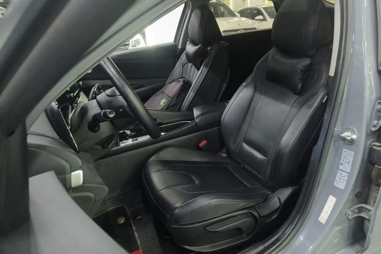 Used Hyundai Elantra 2022 1.5L CVT GLX Elite Edition Left Front Seat