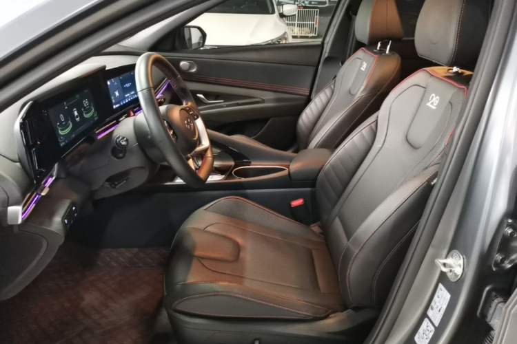 Used Hyundai Elantra 2022 1.5L CVT 20th Anniversary Edition Left Front Seat
