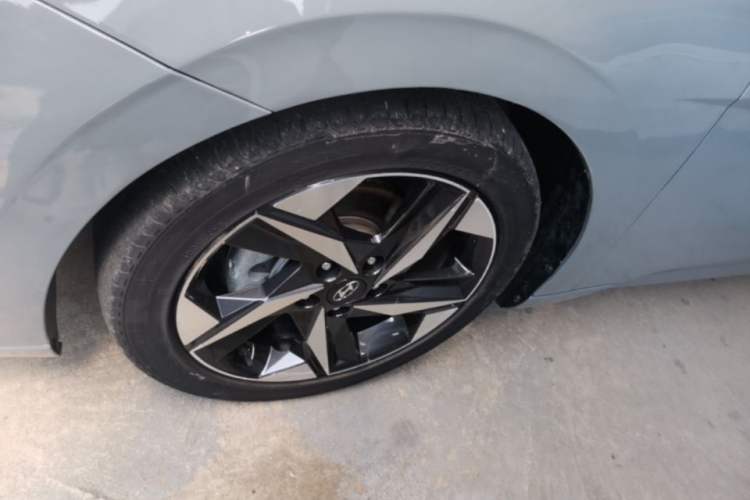 Used Hyundai Elantra 2022 1.5L CVT GLX Elite Edition Left Front Wheel Hub
