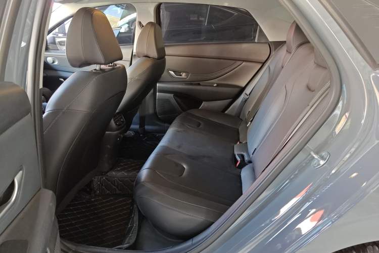 Used Hyundai Elantra 2022 1.5L CVT LUX Prestige Edition Left Rear Seat