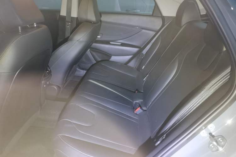 Used Hyundai Elantra 2022 1.5L CVT LUX Prestige Edition Left Rear Seat