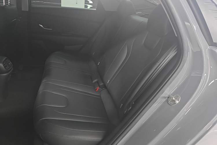 Used Hyundai Elantra 2022 1.5L CVT GLX Elite Edition Left Rear Seat