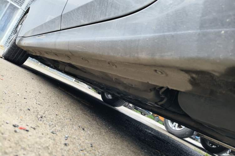 Used Hyundai Elantra 2022 1.5L CVT GLX Elite Edition Left Side Sill