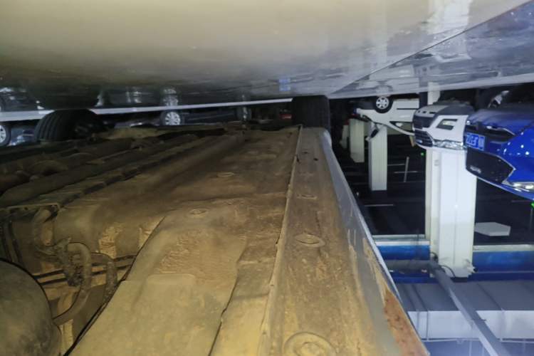 Used Hyundai Elantra 2022 1.5L CVT GLX Elite Edition Left Side Sill