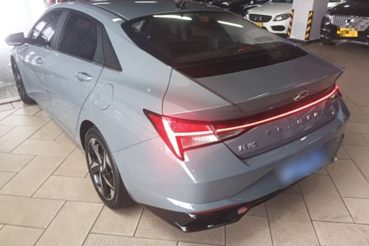 Used Hyundai Elantra 2022 1.5L CVT LUX Prestige Edition Rear Left 45 Deg