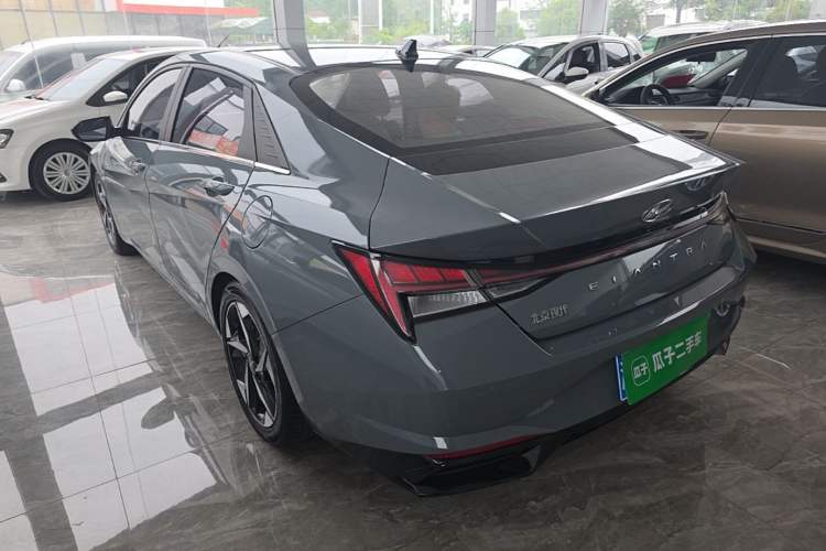 Used Hyundai Elantra 2022 1.5L CVT GLX Elite Edition Rear Left 45 Deg