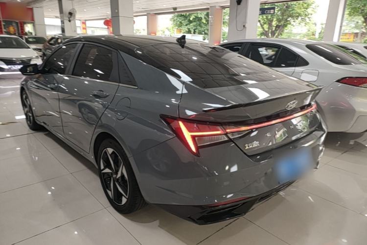 Used Hyundai Elantra 2022 1.5L CVT LUX Prestige Edition Rear Left 45 Deg