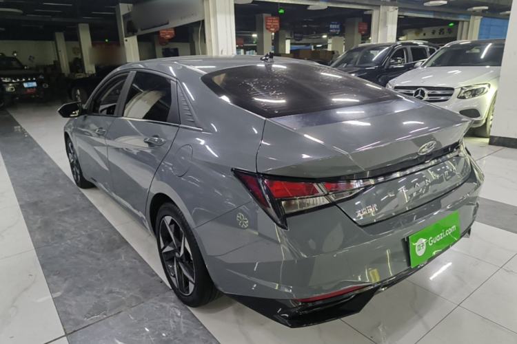 Used Hyundai Elantra 2022 1.5L CVT GLX Elite Edition Rear Left 45 Deg