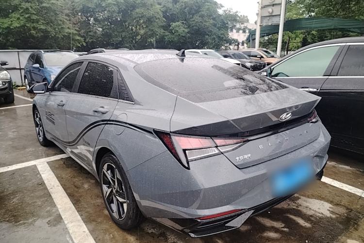 Used Hyundai Elantra 2022 1.5L CVT GLX Elite Edition Rear Left 45 Deg