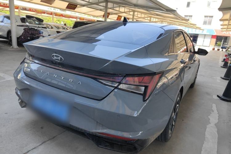 Used Hyundai Elantra 2022 1.5L CVT LUX Prestige Edition Rear Right 45 Deg