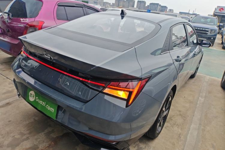 Used Hyundai Elantra 2022 1.5L CVT LUX Prestige Edition Rear Right 45 Deg