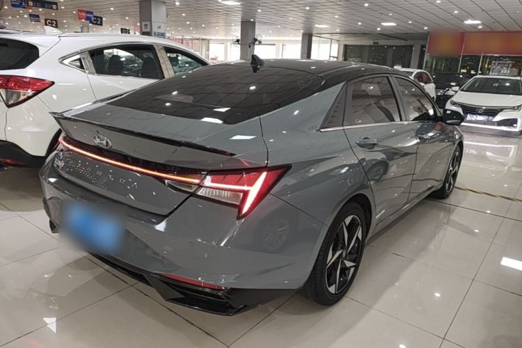 Used Hyundai Elantra 2022 1.5L CVT LUX Prestige Edition Rear Right 45 Deg