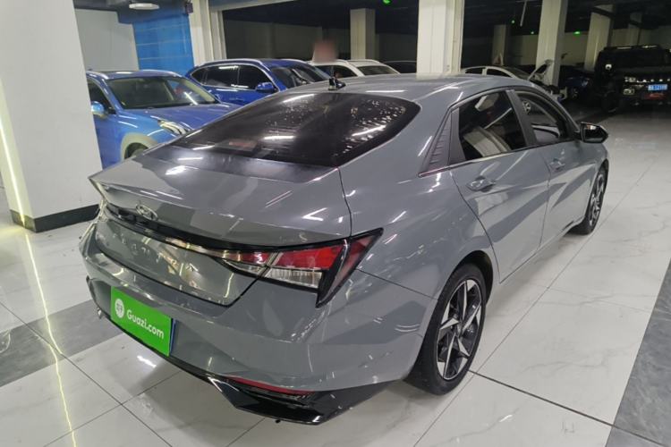 Used Hyundai Elantra 2022 1.5L CVT GLX Elite Edition Rear Right 45 Deg