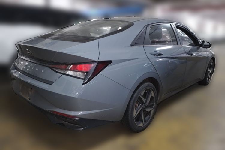 Used Hyundai Elantra 2022 1.5L CVT GLX Elite Edition Rear Right 45 Deg