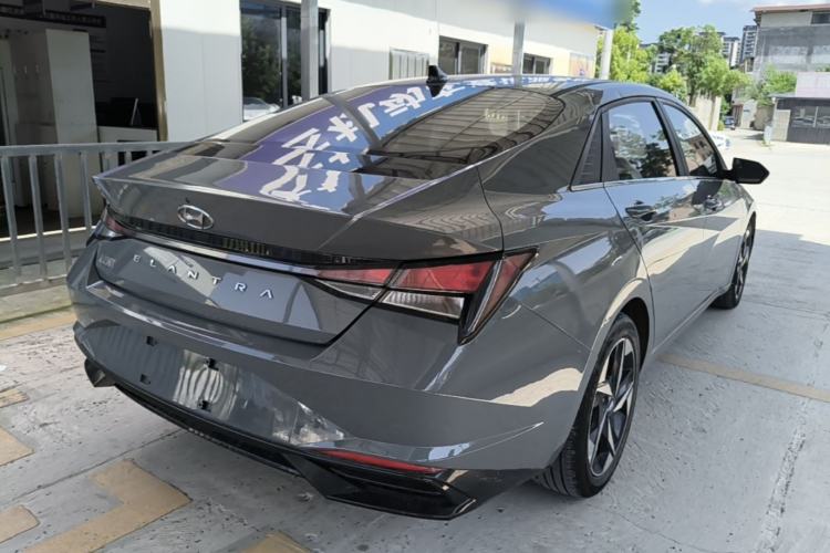 Used Hyundai Elantra 2022 1.5L CVT GLX Elite Edition Rear Right 45 Deg