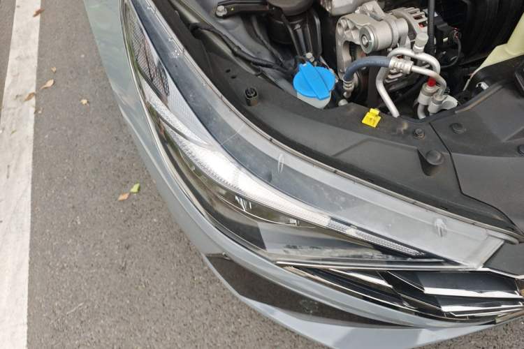 Used Hyundai Elantra 2022 1.5L CVT GLX Elite Edition Right Front Headlight