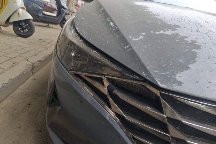 Used Hyundai Elantra 2022 1.5L CVT LUX Black Knight Limited Edition Right Front Headlight