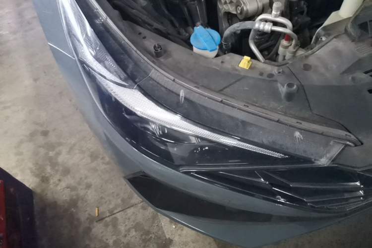 Used Hyundai Elantra 2022 1.5L CVT GLX Elite Edition Right Front Headlight