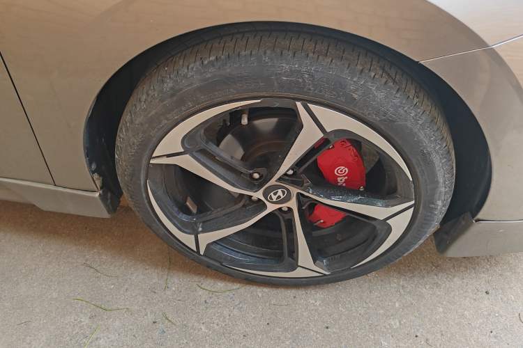 Used Hyundai Elantra 2022 1.5L CVT GLS Leading Edition Right Front Wheel Hub