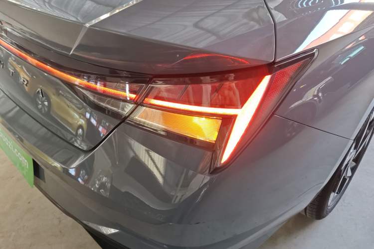 Used Hyundai Elantra 2022 1.5L CVT LUX Prestige Edition Right Rear Taillight