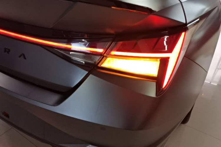 Used Hyundai Elantra 2022 1.5L CVT 20th Anniversary Edition Right Rear Taillight