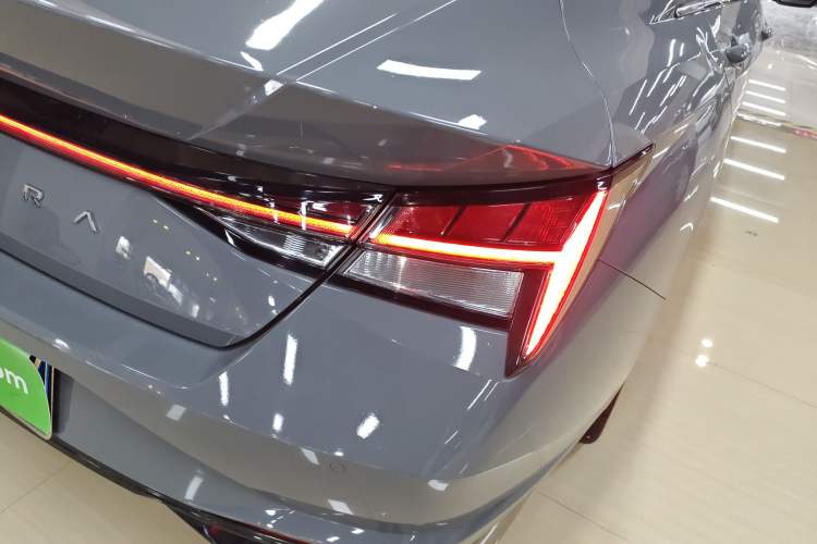 Used Hyundai Elantra 2022 1.5L CVT LUX Prestige Edition Right Rear Taillight