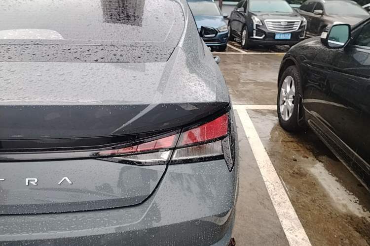Used Hyundai Elantra 2022 1.5L CVT GLX Elite Edition Right Rear Taillight