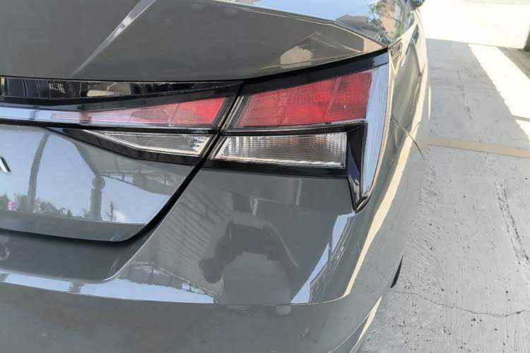 Used Hyundai Elantra 2022 1.5L CVT GLX Elite Edition Right Rear Taillight