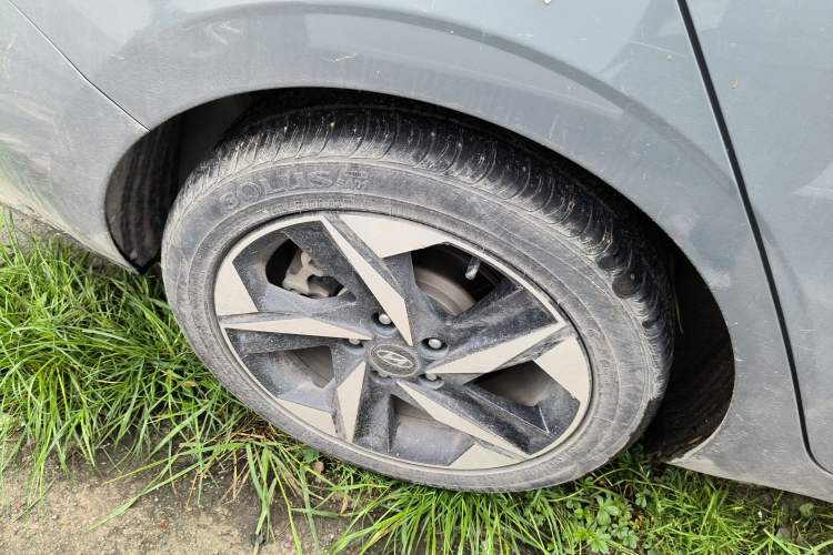 Used Hyundai Elantra 2022 1.5L CVT GLX Elite Edition Right Rear Wheel Hub