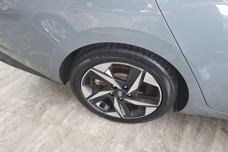 Used Hyundai Elantra 2022 1.5L CVT GLX Elite Edition Right Rear Wheel Hub