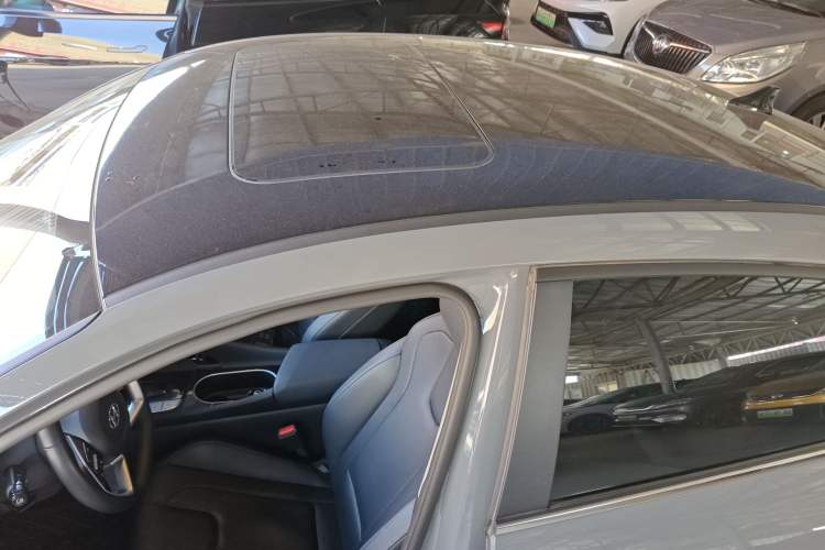 Used Hyundai Elantra 2022 1.5L CVT LUX Prestige Edition Roof