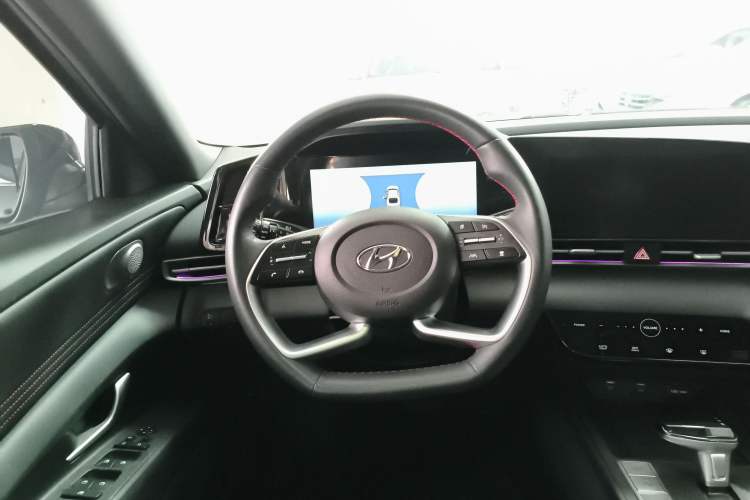 Used Hyundai Elantra 2022 1.5L CVT 20th Anniversary Edition Steering Wheel