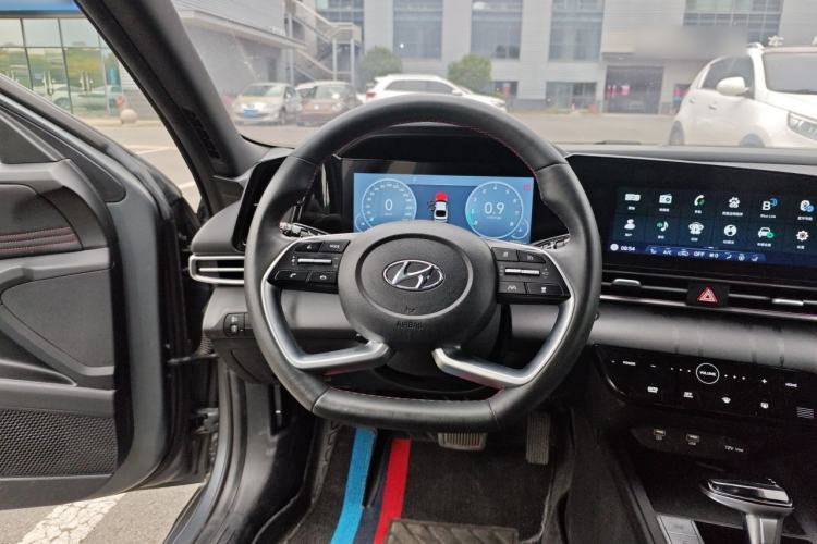 Used Hyundai Elantra 2022 1.5L CVT 20th Anniversary Edition Steering Wheel