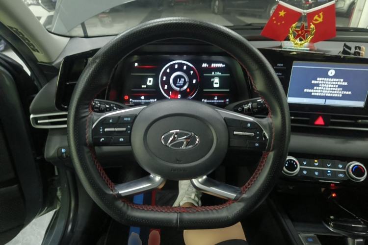 Used Hyundai Elantra 2022 1.5L CVT GLX Elite Edition Steering Wheel