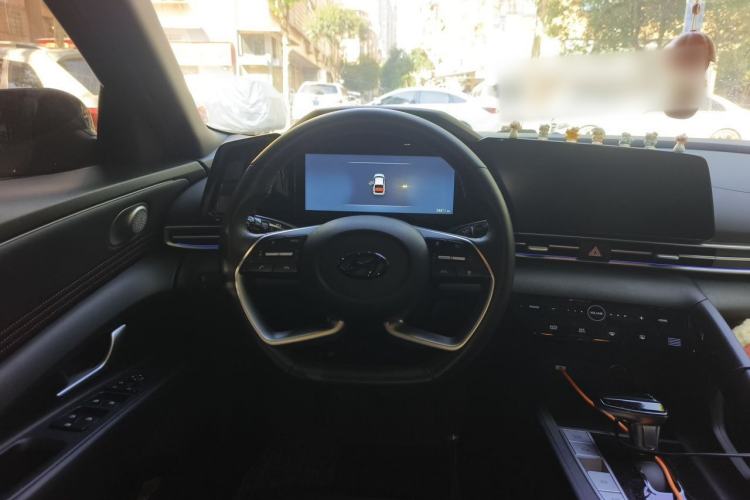 Used Hyundai Elantra 2022 1.5L CVT 20th Anniversary Edition Steering Wheel