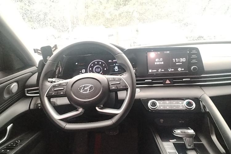 Used Hyundai Elantra 2022 1.5L CVT GLX Elite Edition Steering Wheel