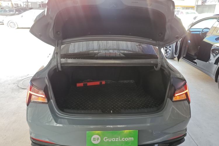 Used Hyundai Elantra 2022 1.5L CVT LUX Prestige Edition Trunk