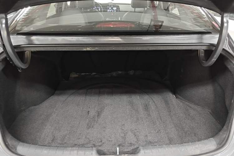 Used Hyundai Elantra 2022 1.5L CVT GLX Elite Edition Trunk