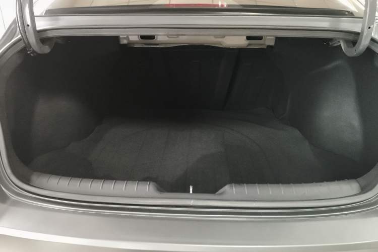 Used Hyundai Elantra 2022 1.5L CVT 20th Anniversary Edition Trunk