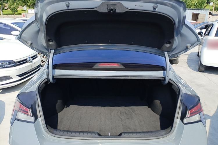 Used Hyundai Elantra 2022 1.5L CVT LUX Prestige Edition Trunk