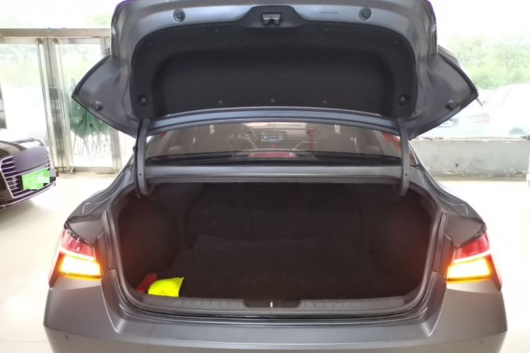 Used Hyundai Elantra 2022 1.5L CVT 20th Anniversary Edition Trunk