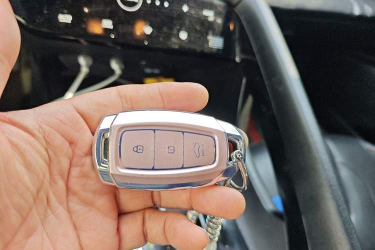 Used Hyundai Elantra 2022 1.5L CVT 20th Anniversary Edition Vehicle Key