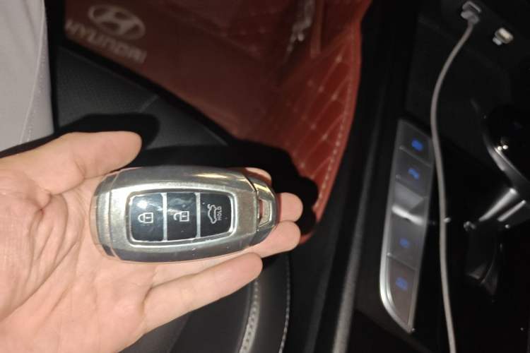 Used Hyundai Elantra 2022 1.5L CVT TOP Flagship Edition Vehicle Key